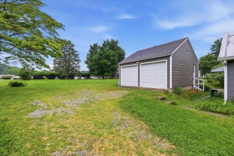 413 Chase Avenue Gambier OH 43022
