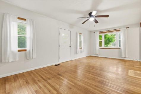 413 Chase Avenue Gambier OH 43022
