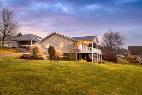 735 Winesap Circle Howard OH 43028