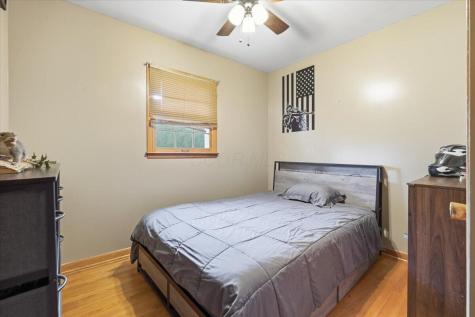 15 E Mound Street Fredericktown OH 43019