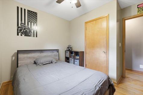 15 E Mound Street Fredericktown OH 43019