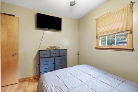 15 E Mound Street Fredericktown OH 43019