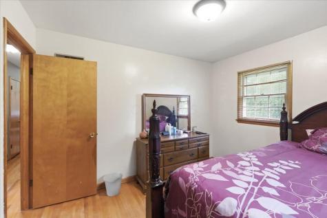 15 E Mound Street Fredericktown OH 43019