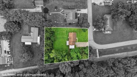 15 E Mound Street Fredericktown OH 43019