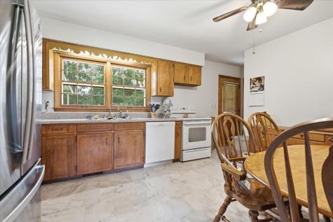15 E Mound Street Fredericktown OH 43019