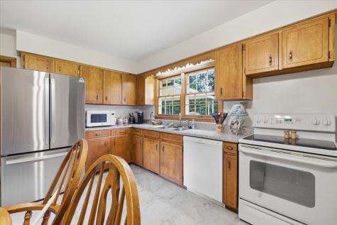15 E Mound Street Fredericktown OH 43019