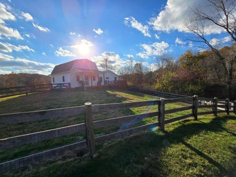 28841 Coshocton Road Howard OH 43028