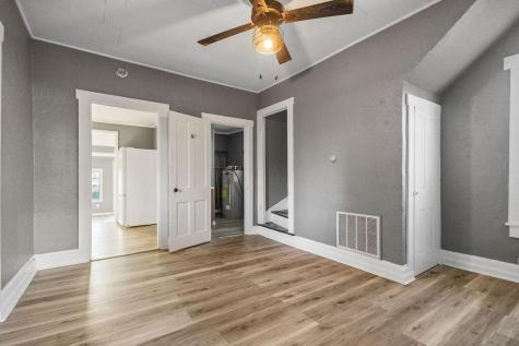 132 S Washington Street Utica OH 43080