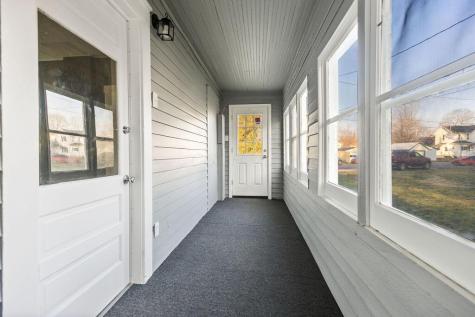 132 S Washington Street Utica OH 43080