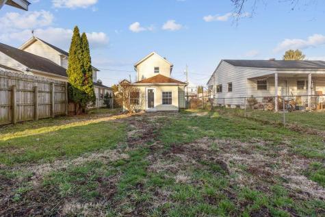 132 S Washington Street Utica OH 43080