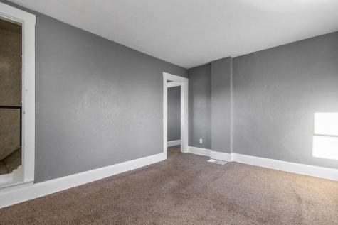 132 S Washington Street Utica OH 43080