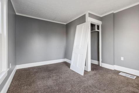 132 S Washington Street Utica OH 43080