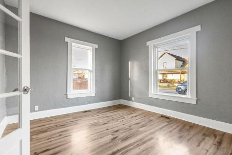 132 S Washington Street Utica OH 43080