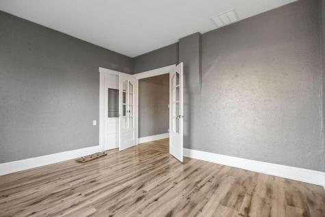 132 S Washington Street Utica OH 43080