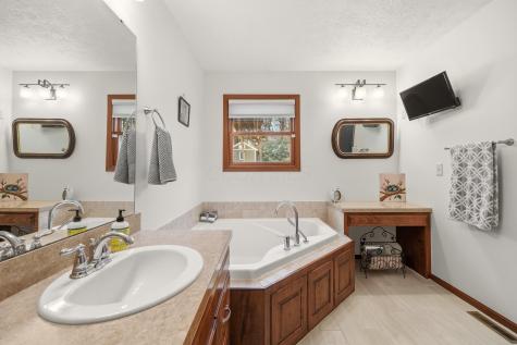 865 Terrace View Drive Howard OH 43028