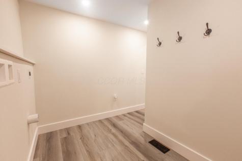 10705 Hazel Dell Road Howard OH 43028