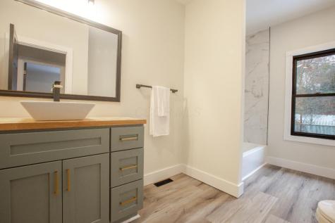 10705 Hazel Dell Road Howard OH 43028