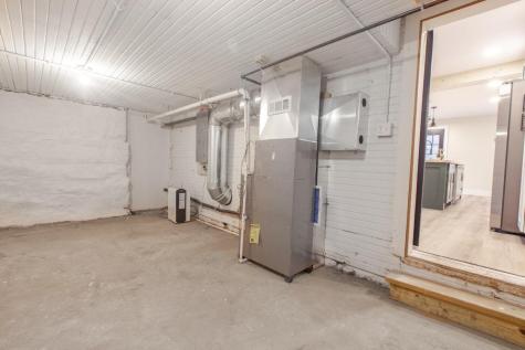 10705 Hazel Dell Road Howard OH 43028