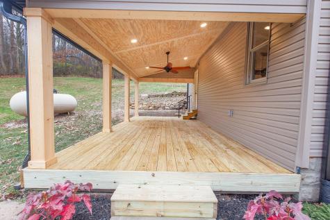 10705 Hazel Dell Road Howard OH 43028