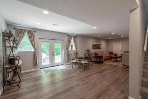 577 Floral Valley Drive W Howard OH 43028