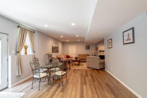 577 Floral Valley Drive W Howard OH 43028