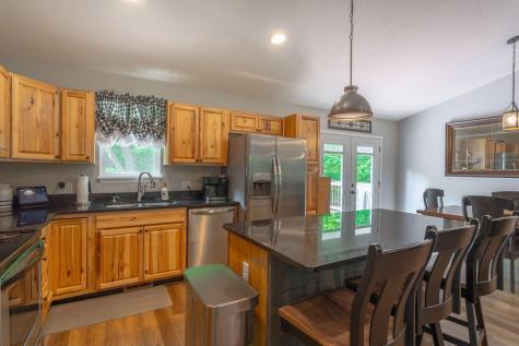 577 Floral Valley Drive W Howard OH 43028