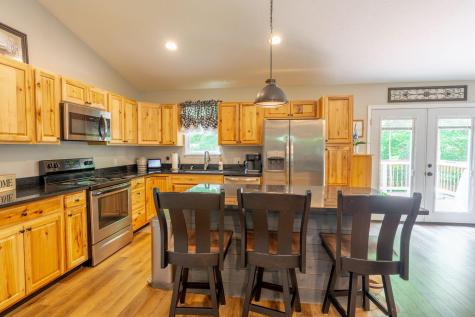 577 Floral Valley Drive W Howard OH 43028