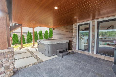 165 Green Valley Drive Howard OH 43028