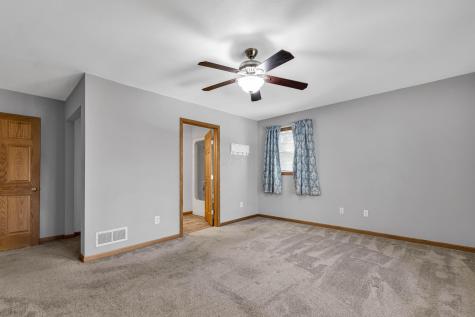 431 Highland Hills Circle Howard OH 43028