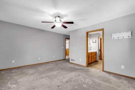 431 Highland Hills Circle Howard OH 43028