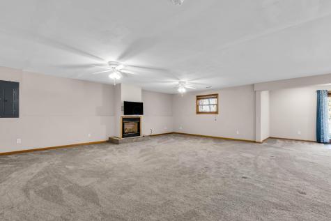 431 Highland Hills Circle Howard OH 43028