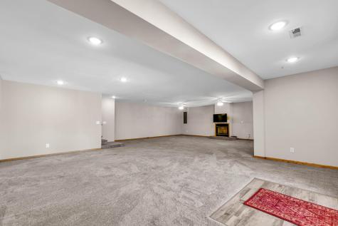 431 Highland Hills Circle Howard OH 43028