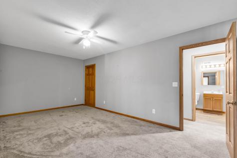 431 Highland Hills Circle Howard OH 43028