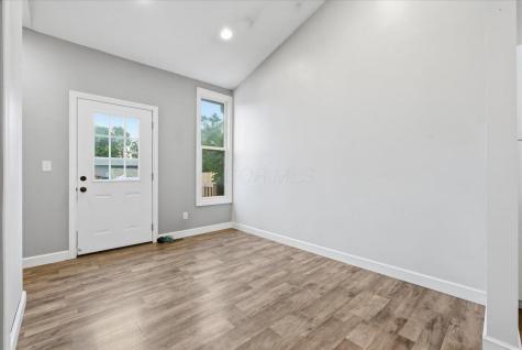 244 Newark Road Mount Vernon OH 43050