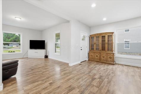 244 Newark Road Mount Vernon OH 43050