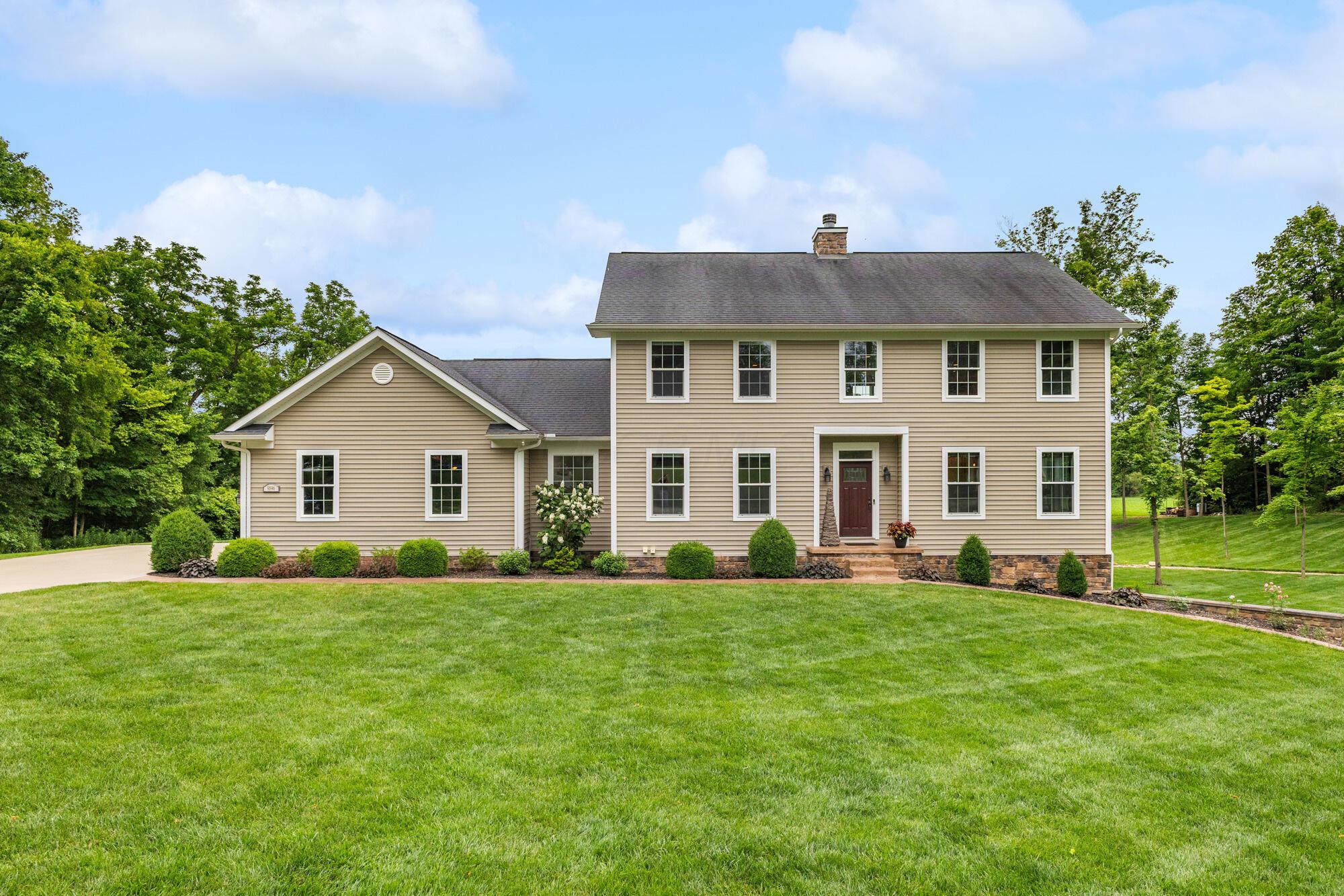 9596 Woodridge Circle Fredericktown OH 43019