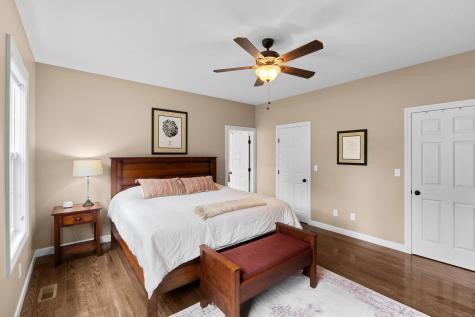 9596 Woodridge Circle Fredericktown OH 43019
