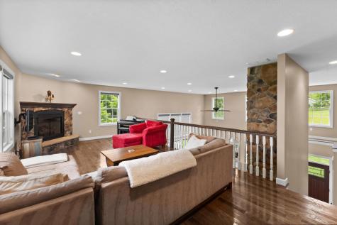 9596 Woodridge Circle Fredericktown OH 43019