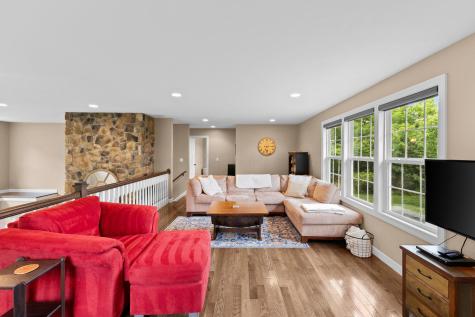 9596 Woodridge Circle Fredericktown OH 43019