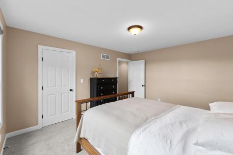 9596 Woodridge Circle Fredericktown OH 43019