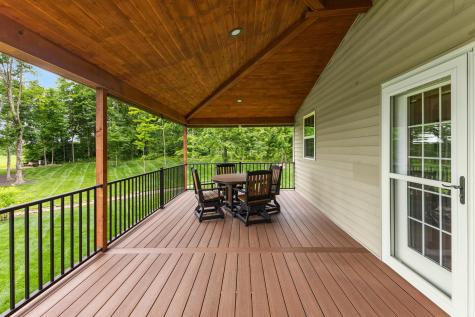 9596 Woodridge Circle Fredericktown OH 43019