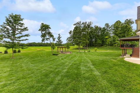 9596 Woodridge Circle Fredericktown OH 43019
