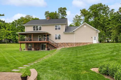 9596 Woodridge Circle Fredericktown OH 43019
