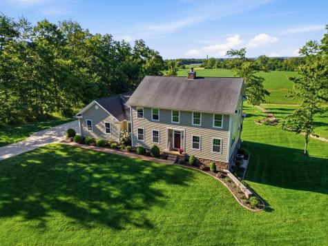 9596 Woodridge Circle Fredericktown OH 43019