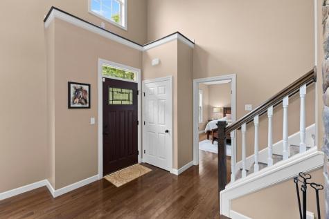 9596 Woodridge Circle Fredericktown OH 43019