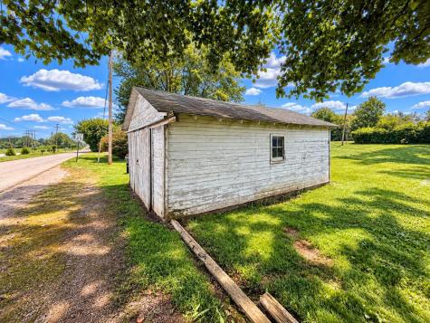 503 Blacksnake Road Utica OH 43080
