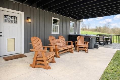 735 Berry Road Howard OH 43028