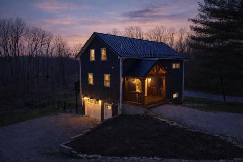 735 Berry Road Howard OH 43028