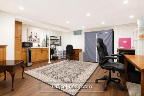 309 Ridgeway Drive Howard OH 43028