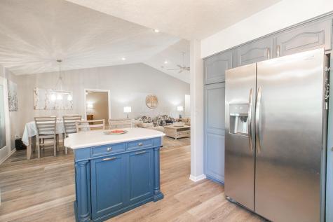 878 Winesap Drive Howard OH 43028